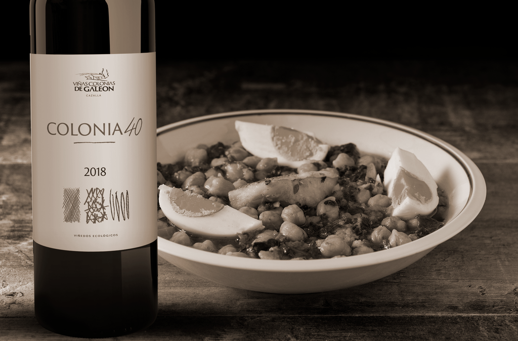 Colonia 40 y garbanzos con bacalao, un maridaje exquisito.